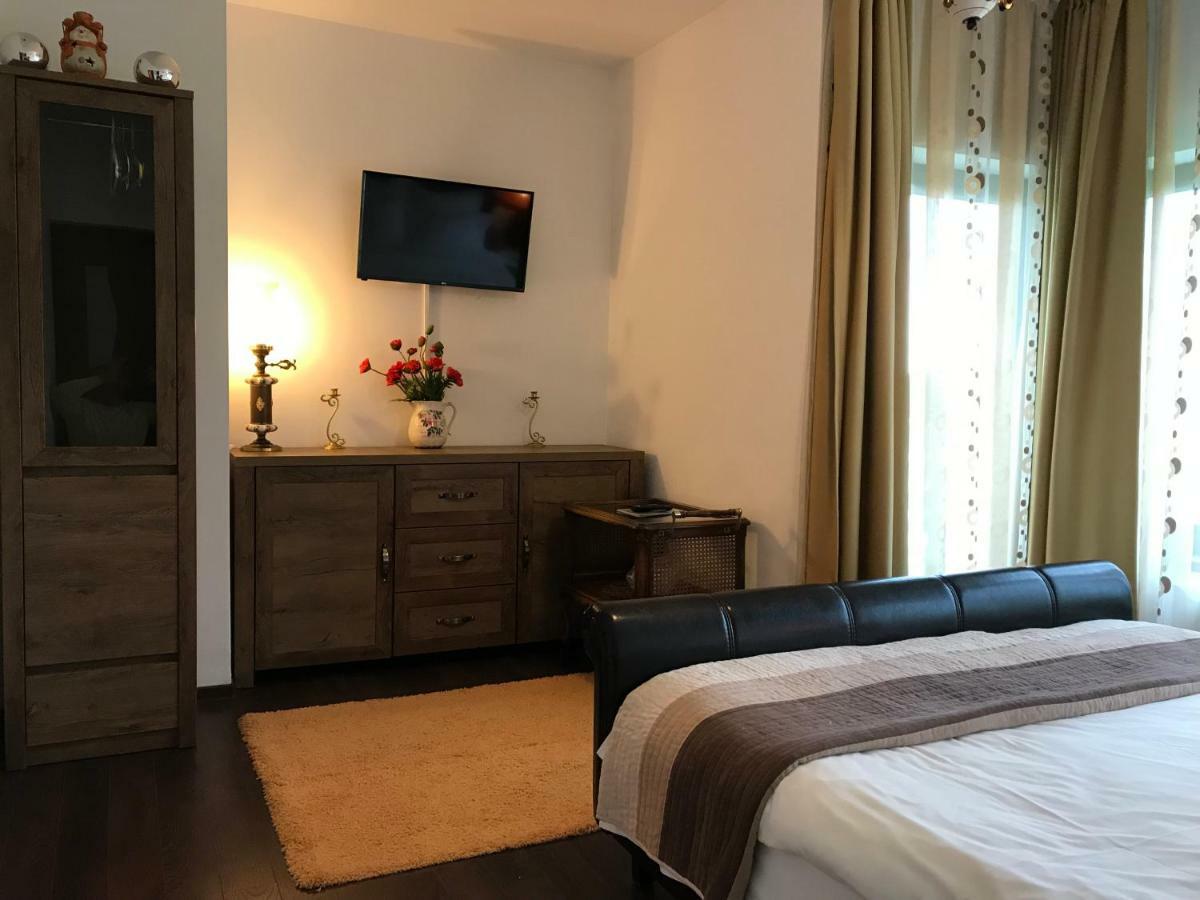 Calea Poienii Penthouse Apartman Brassó Kültér fotó
