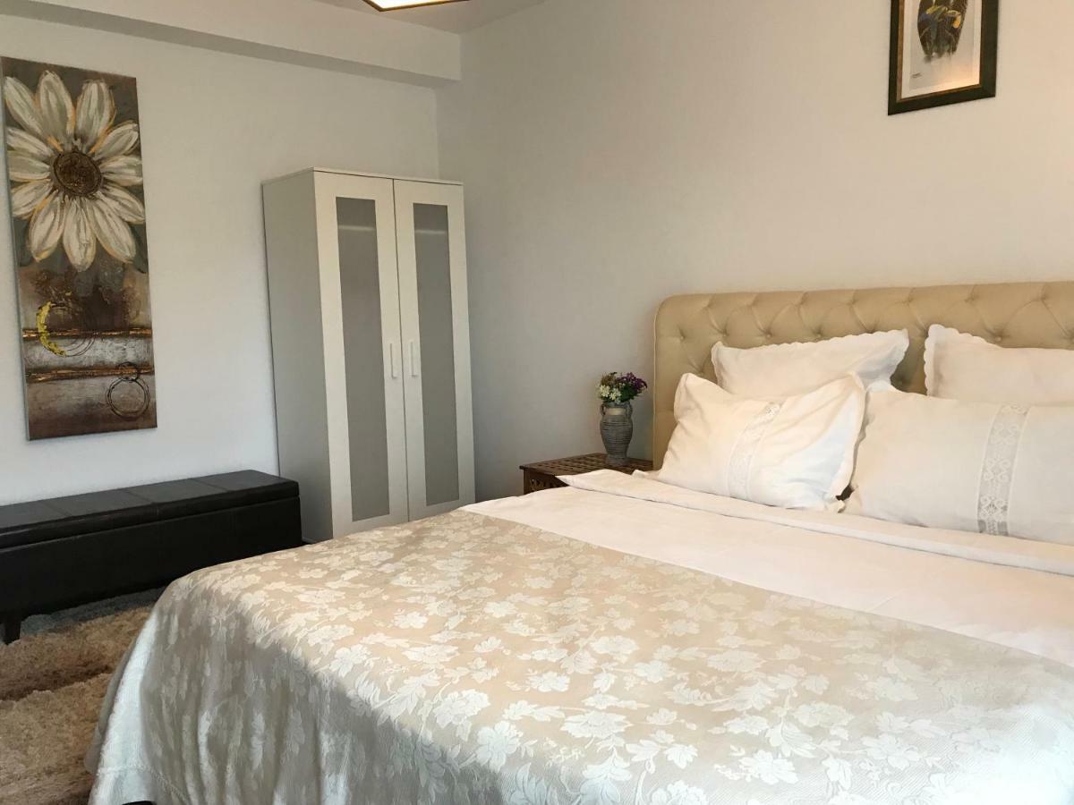 Calea Poienii Penthouse Apartman Brassó Kültér fotó